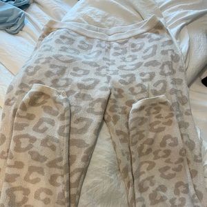 Barefoot dreams pants